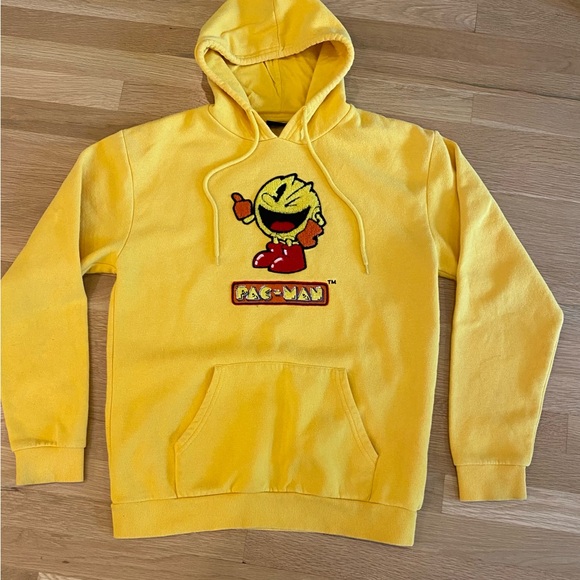 PAC-MAN Yellow Hooded Sweatshirt w Large Chenille PAC-MAN Patch / Unisex M - Picture 5 of 11